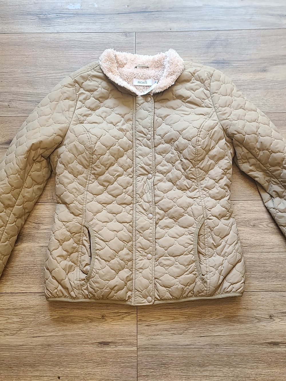 NWT Ricki's Quilted Puffer Jacket with Sherpa Collar in Taupe Medium